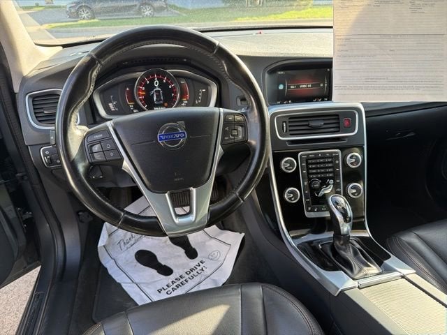 2016 Volvo V60 Cross Country T5