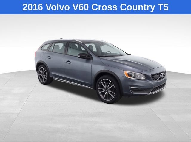 2016 Volvo V60 Cross Country T5