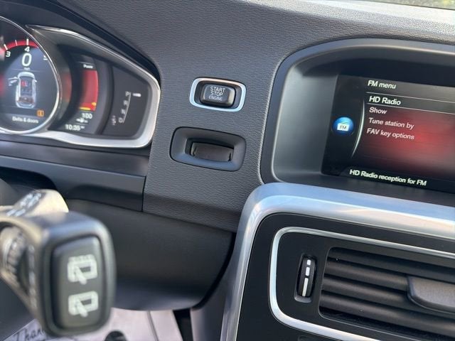 2016 Volvo V60 Cross Country T5