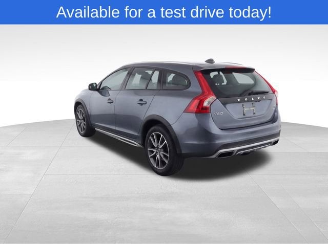 2016 Volvo V60 Cross Country T5
