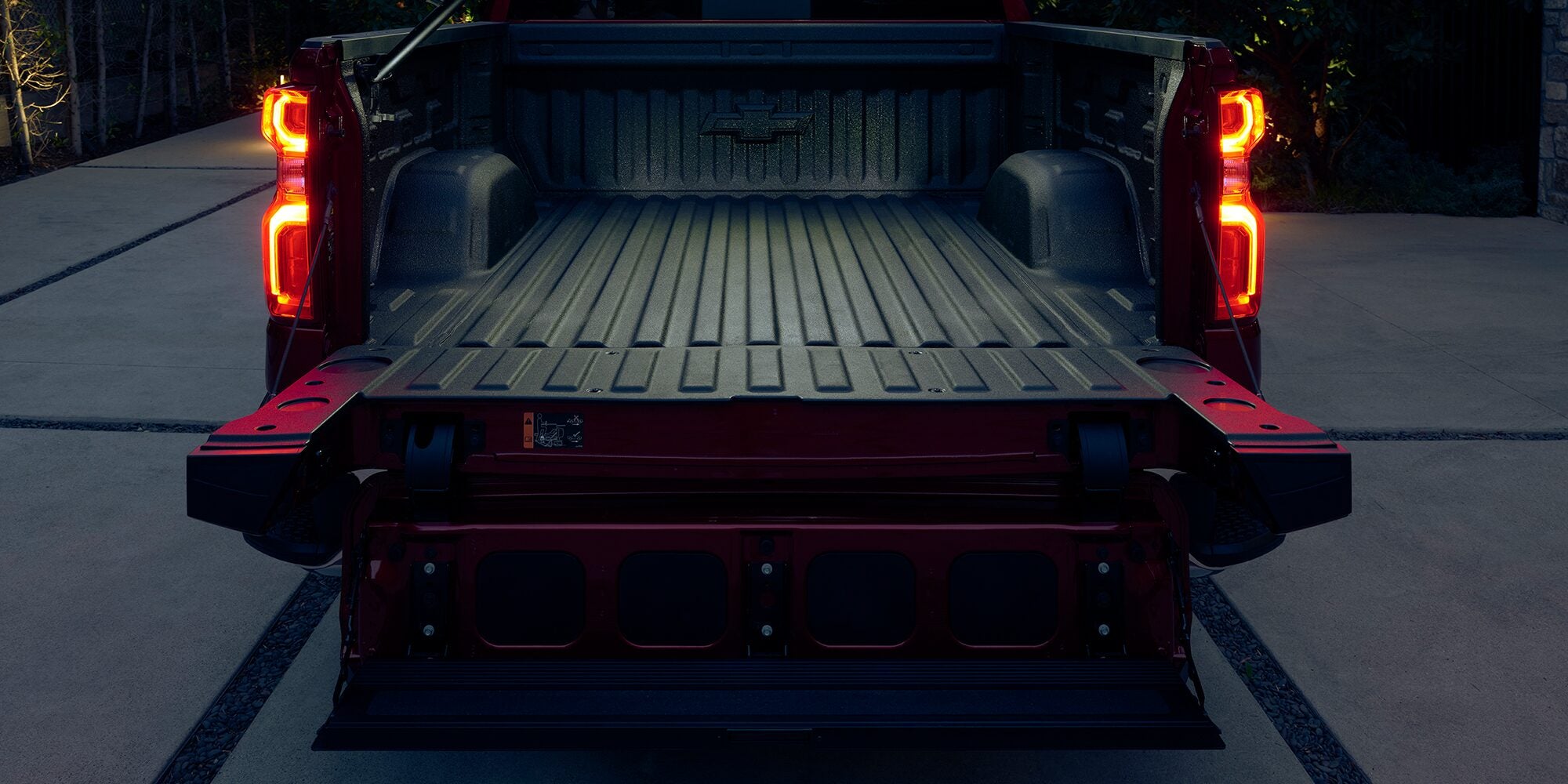 The 2024 Silverado 1500's trunk bed